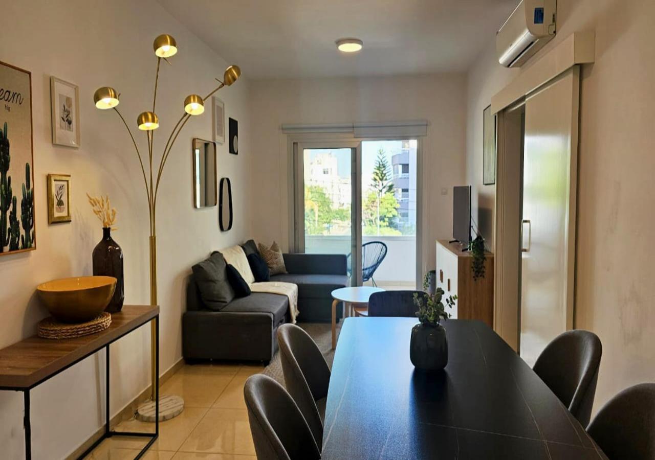 Phaedrus Living: City Centre Luxury Flat Esperidon 201 Nicosia Esterno foto